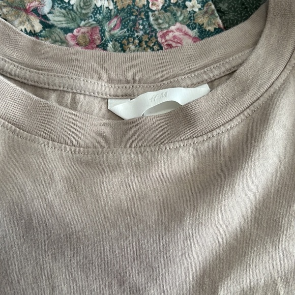 Beige Baggy T - H&M - Picture 2 of 2
